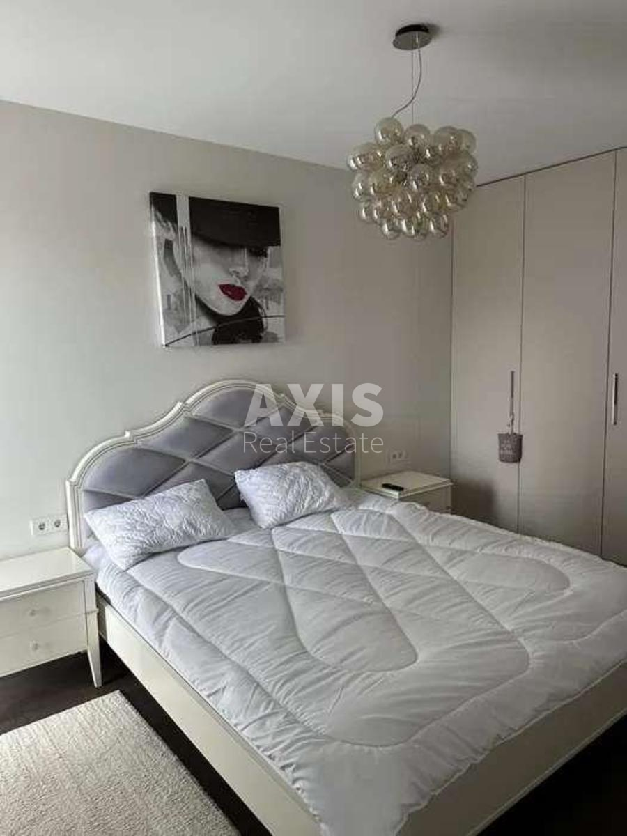 2k apartment vul. Lypkivs'kogo Vasylja Mytropolyta 16В2