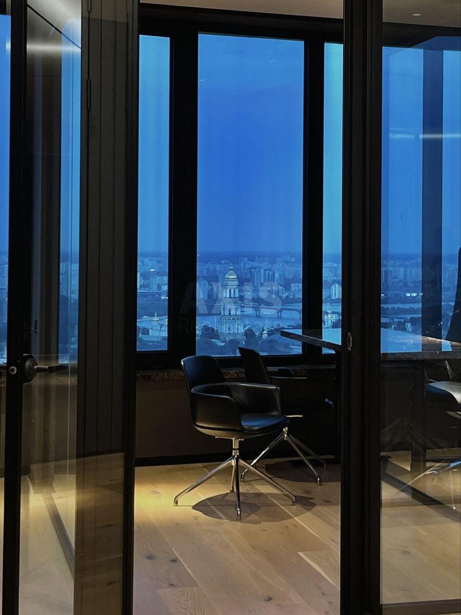 Office uzv. Klovs'kyj 7, 162m2600579