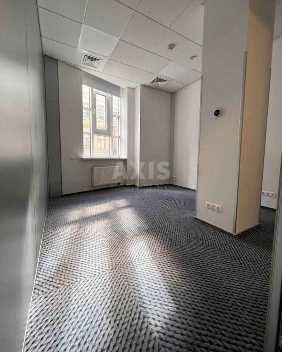 Office prov. Ryl's'kyj 6, 428m25