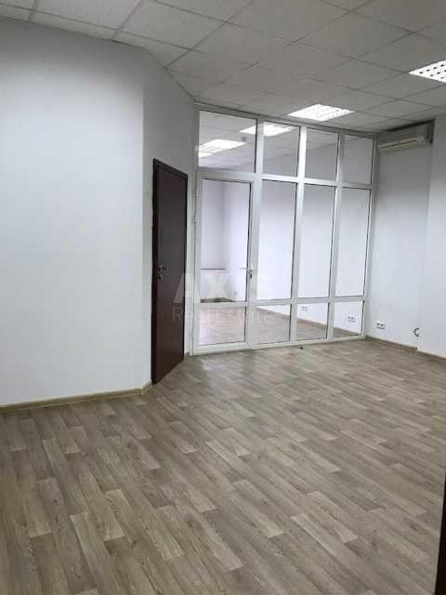 Офис ул. Новозабарская 2/6, 54м22