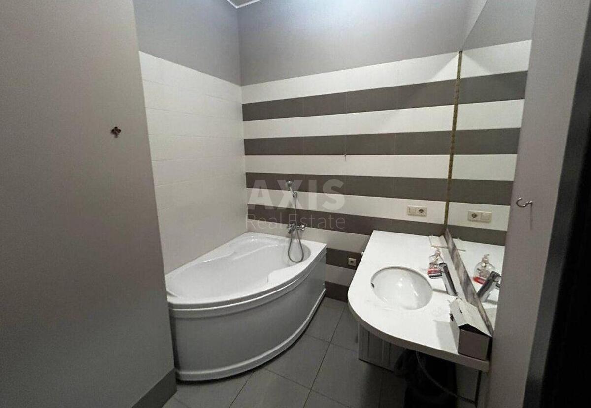 5к квартира ул. Крещатик 27Б6