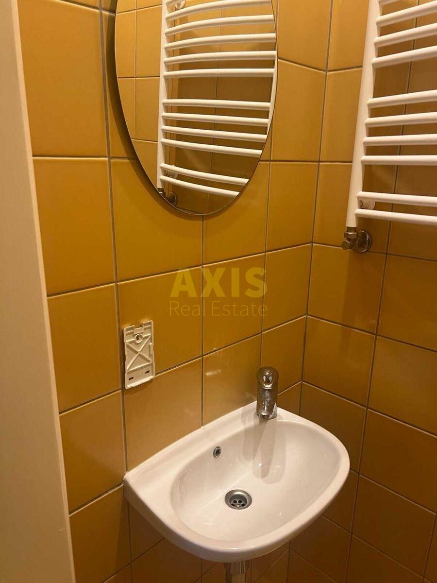 Офис ул. Антоновича 32, 80м25707610