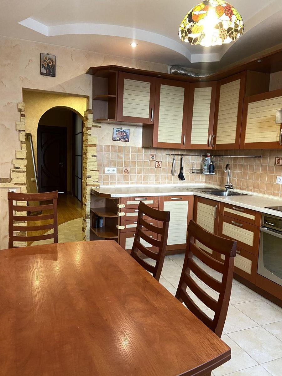 3k apartment vul. Irchana Myroslava 100
