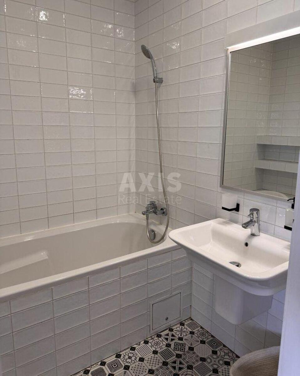 4k apartment vul. Petryc'kogo Anatolija 17А9