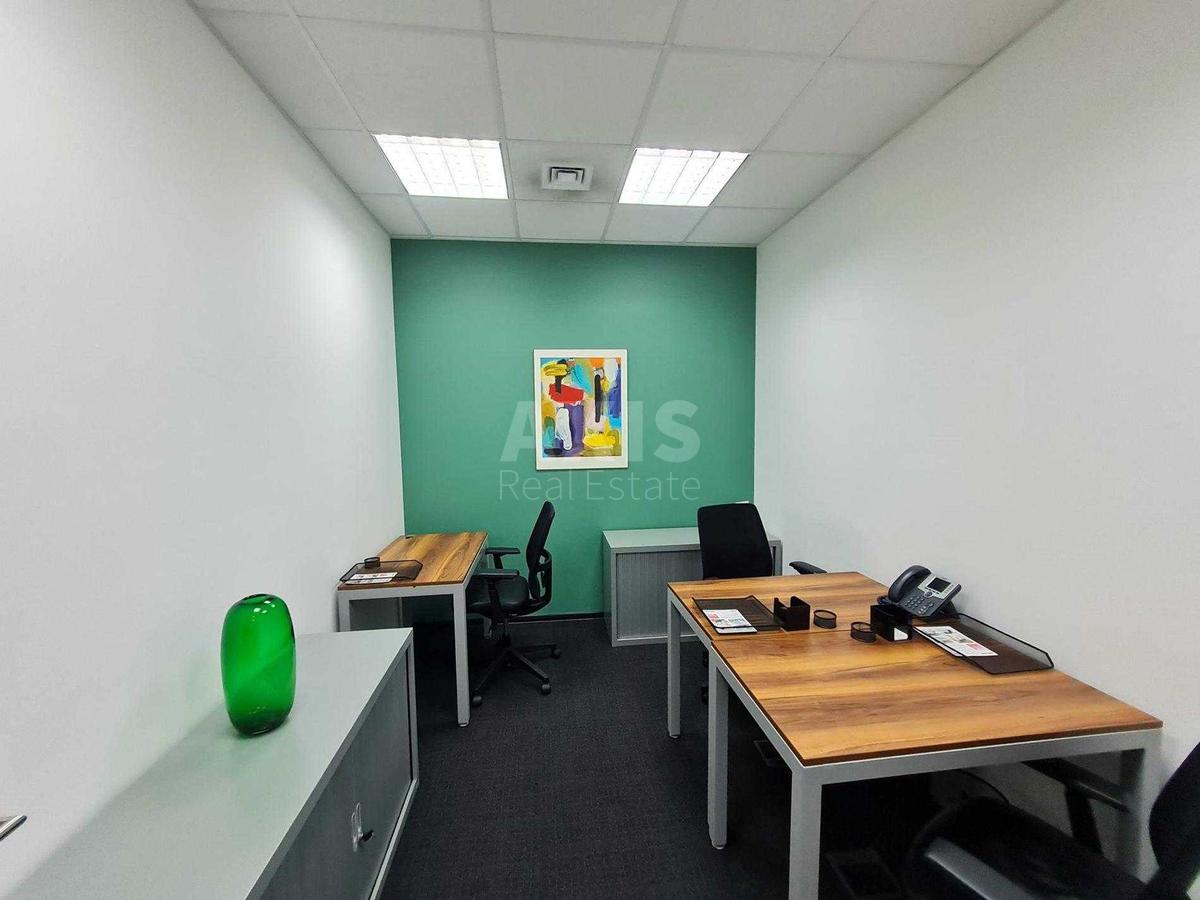 Office vul. Barbjusa Anri 5, 67m2