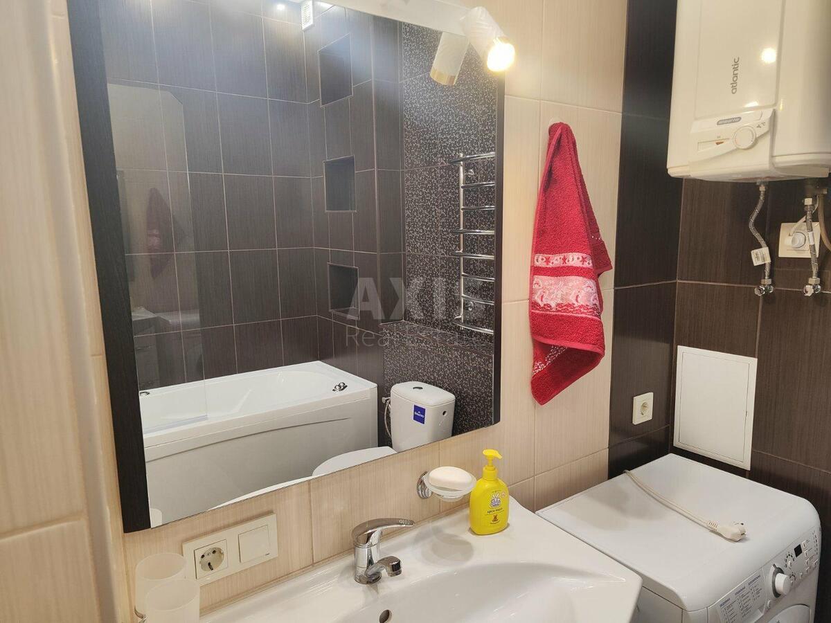 2k apartment vul. Barbjusa Anri 37/15654610