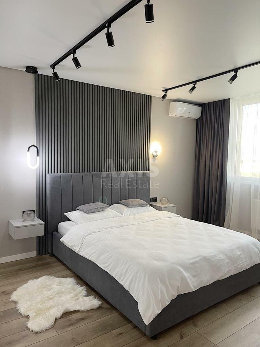 1k apartment vul. Myhajla Maksymovycha 32523221