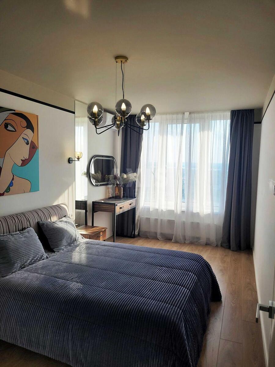 1k apartment nab. Dniprovs'ka 18582560