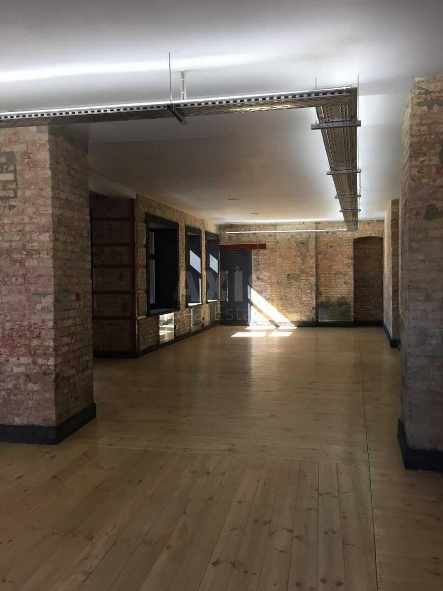 Office vul. Bul'varno-Kudrjavs'ka 42, 510m21