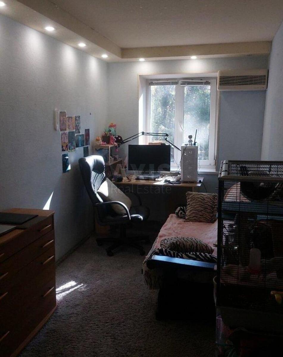 2k apartment vul. Doncja Myhajla 17/467