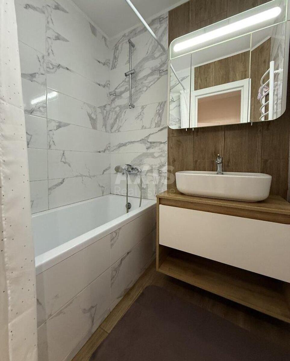 3k apartment pr-t Svobody 1/60622529