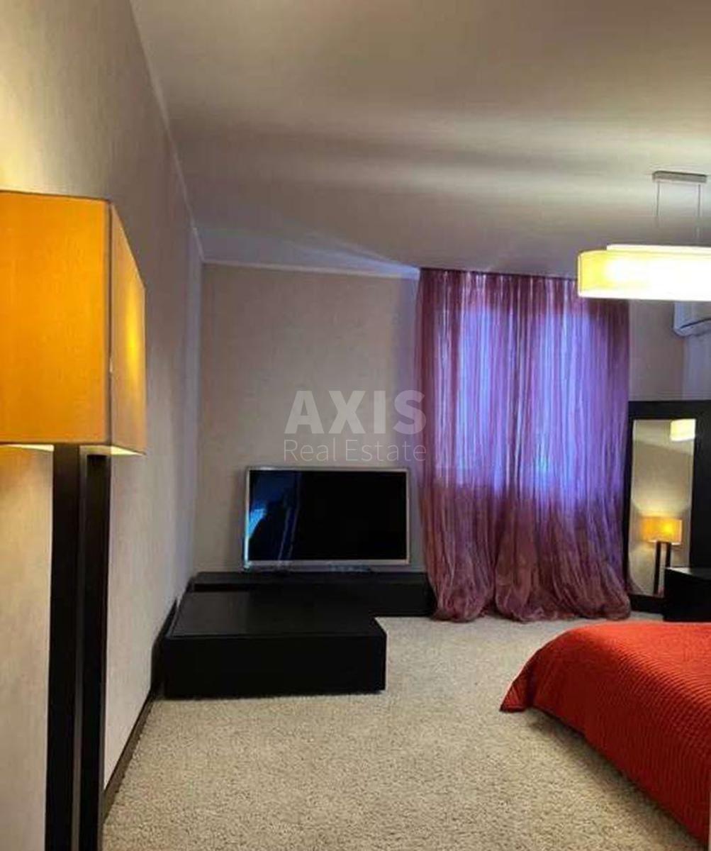 3k apartment vul. Strokacha Tymofija 72