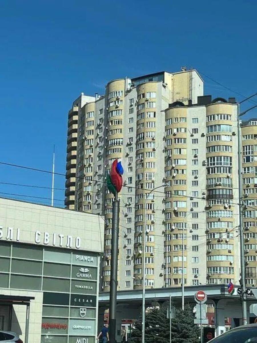 3k apartment nab. Dniprovs'ka 19635204