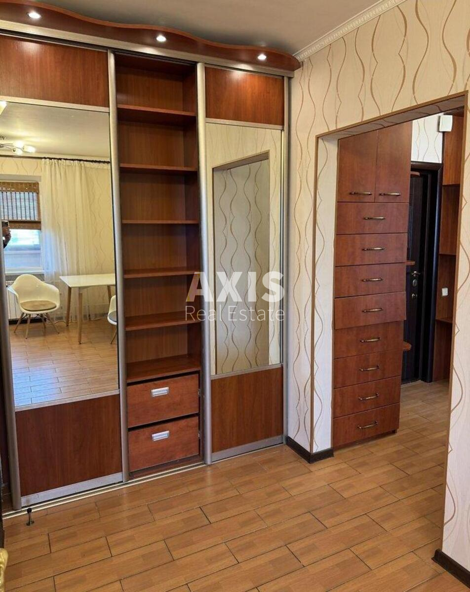 2k apartment vul. Avtozavods'ka 815