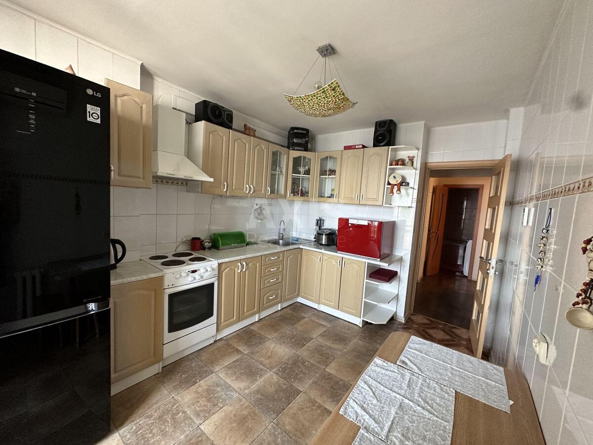 1k apartment vul. Dekabrystiv 12/370
