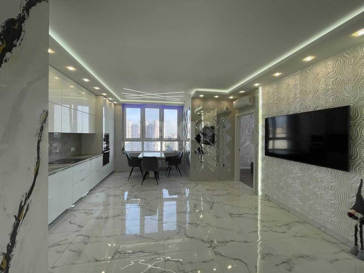 2k apartment vul. Dragomanova 10