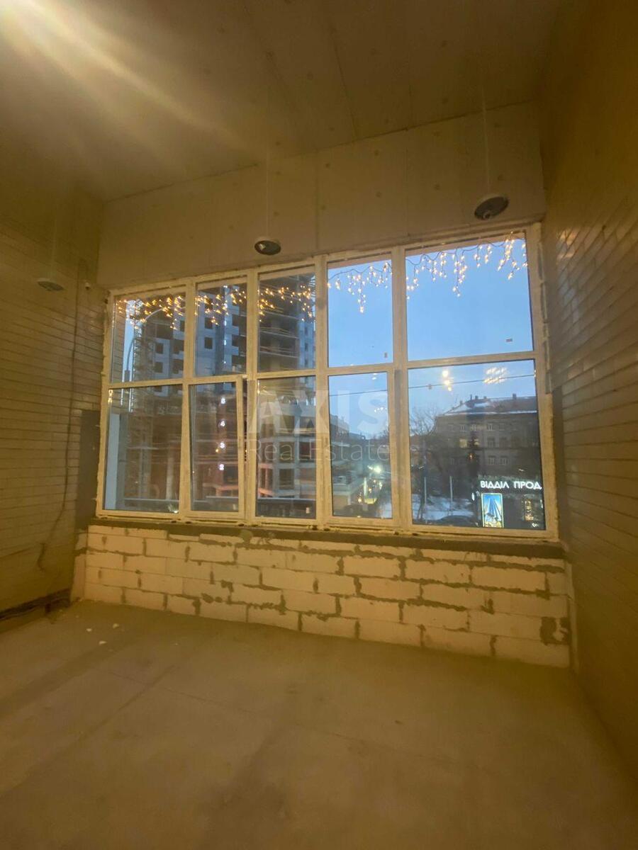 Service object vul. Antonovycha 125В, 330m21