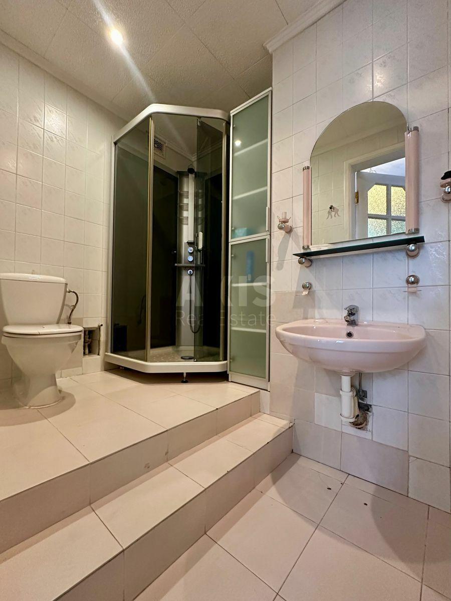 3k apartment vul. Turgenjevs'ka 302