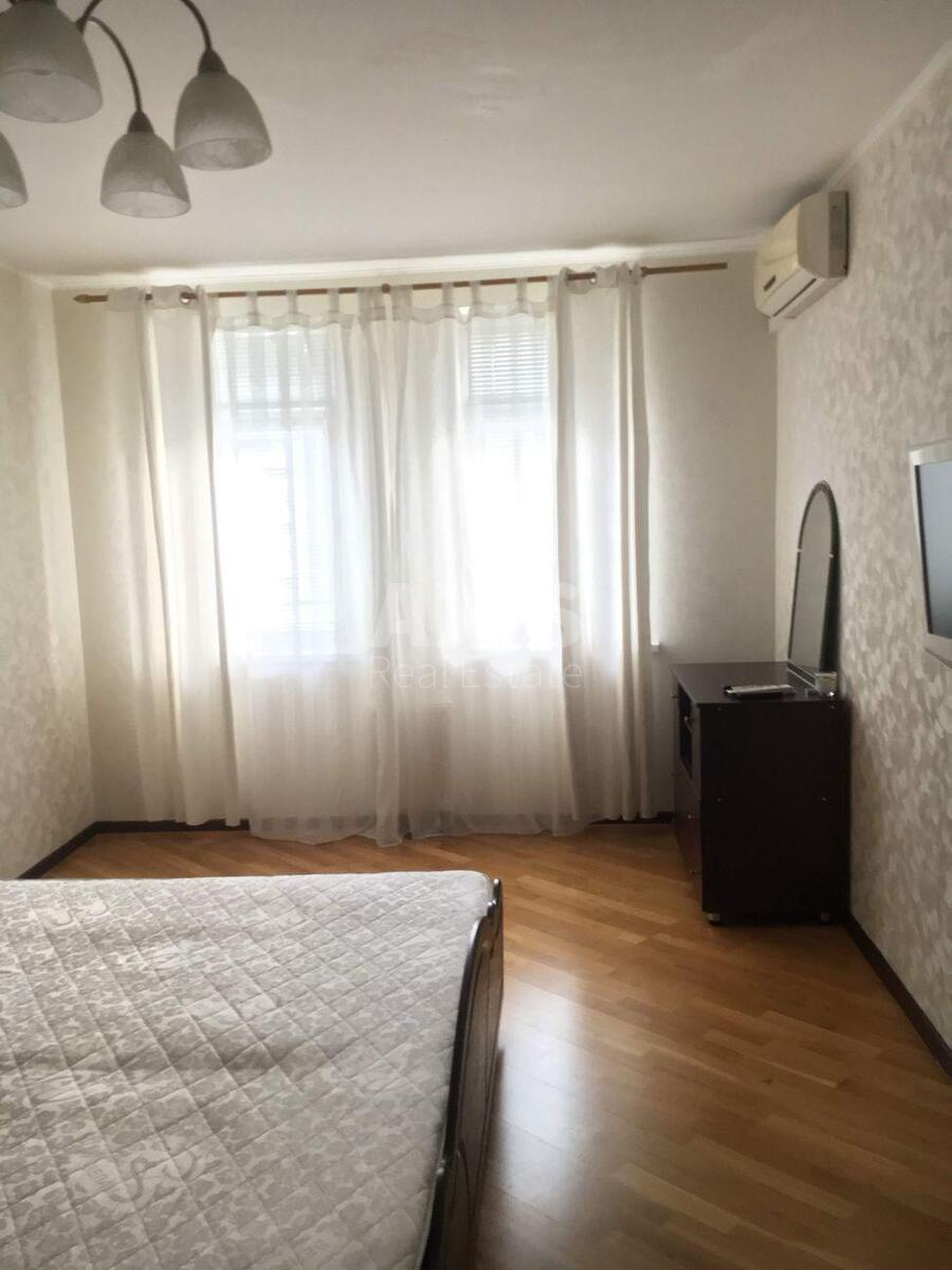 2к квартира ул. Мишуги Александра 2588428