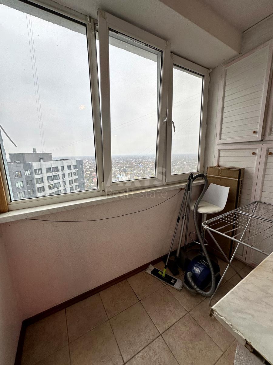 1k apartment nab. Dniprovs'ka 266323212