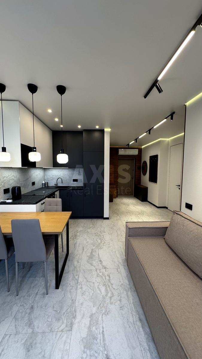 1k apartment nab. Dniprovs'ka 15Ж632581