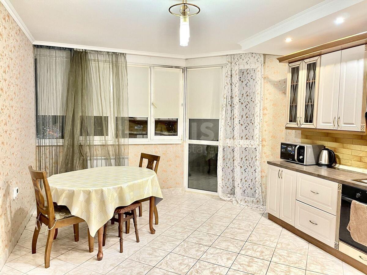 3k apartment vul. Get'mana Vadyma 1В0