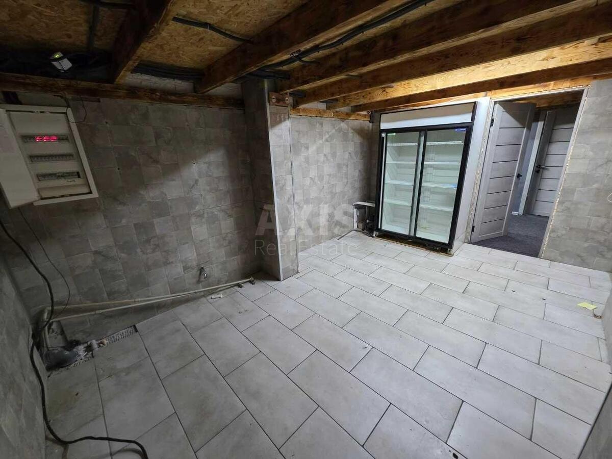Trade object vul. Revuc'kogo 40Б, 110m25909110