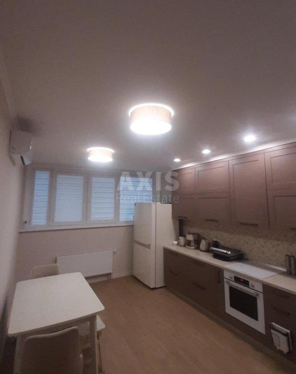 3k apartment vul. Danchenka Sergija 32А