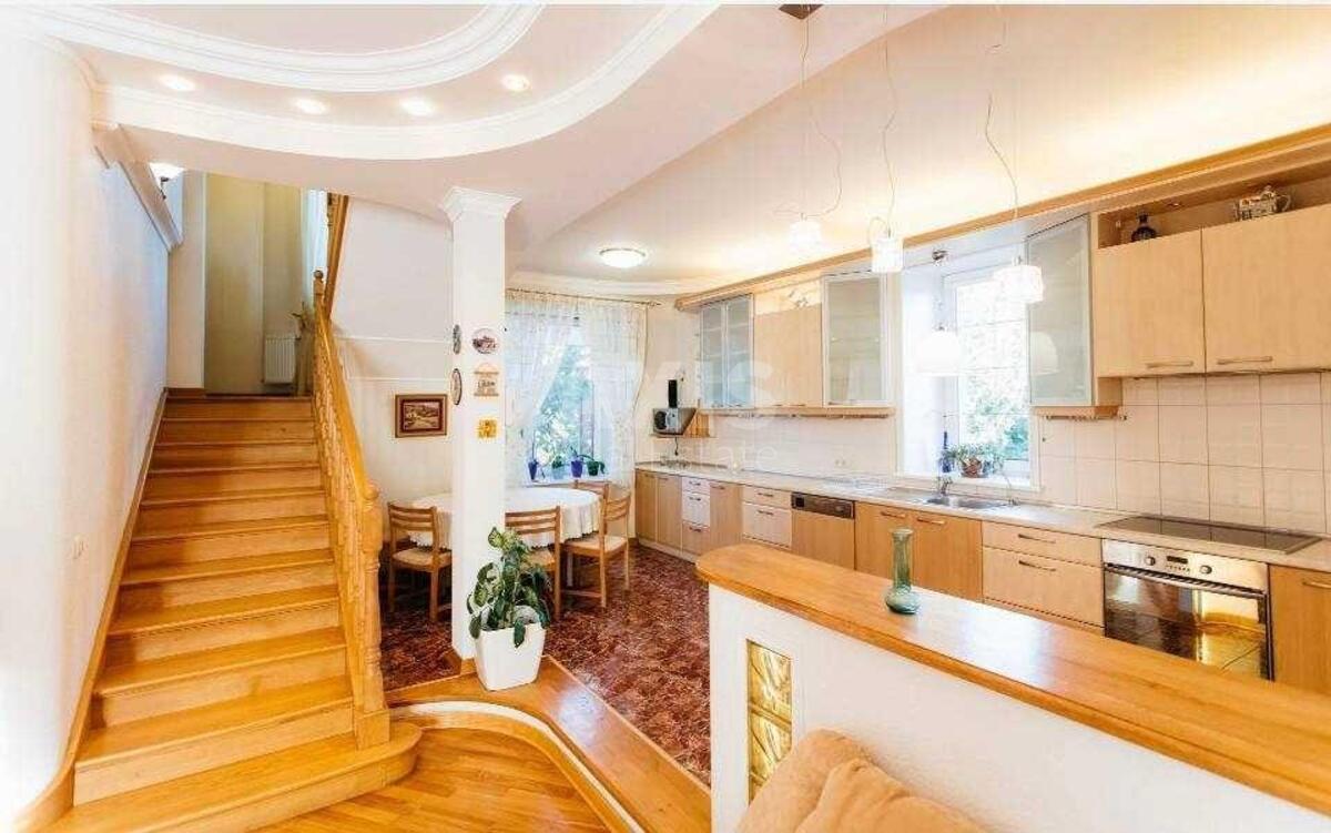 House vul. Patriotiv, 430m2, Kyiv city603782