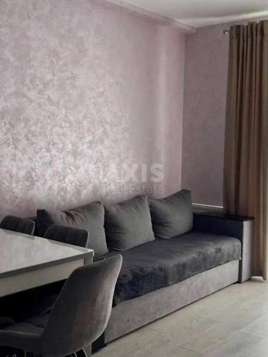 1k apartment vul. Myhajla Maksymovycha 24