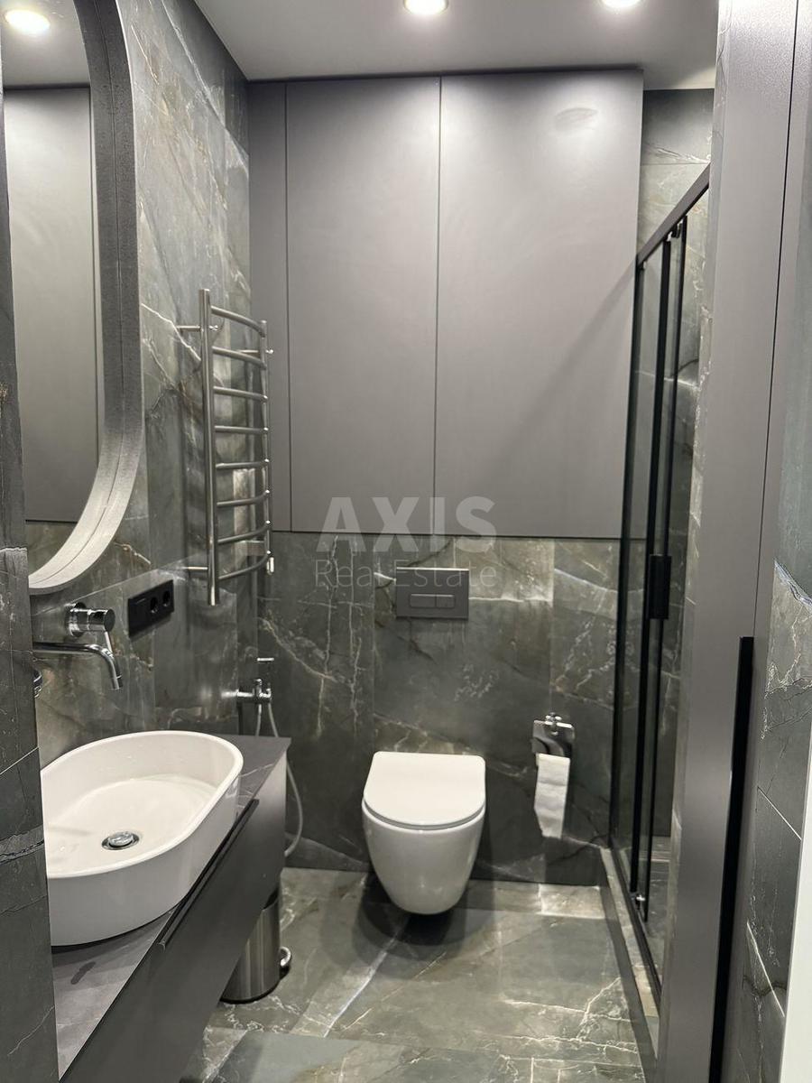 3k apartment vul. Radchenka Petra 276