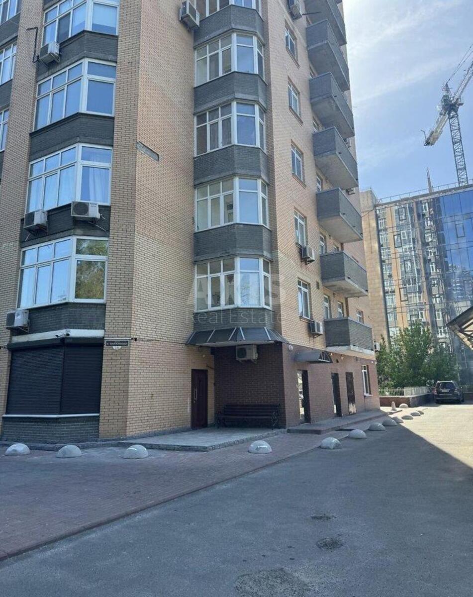 3k apartment vul. Barbjusa Anri 168