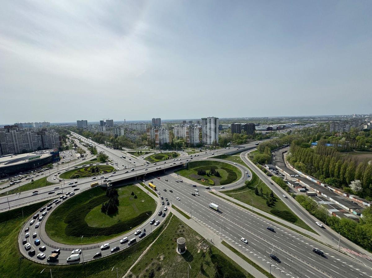 2к квартира ул. Заболотного Академика 1Б4