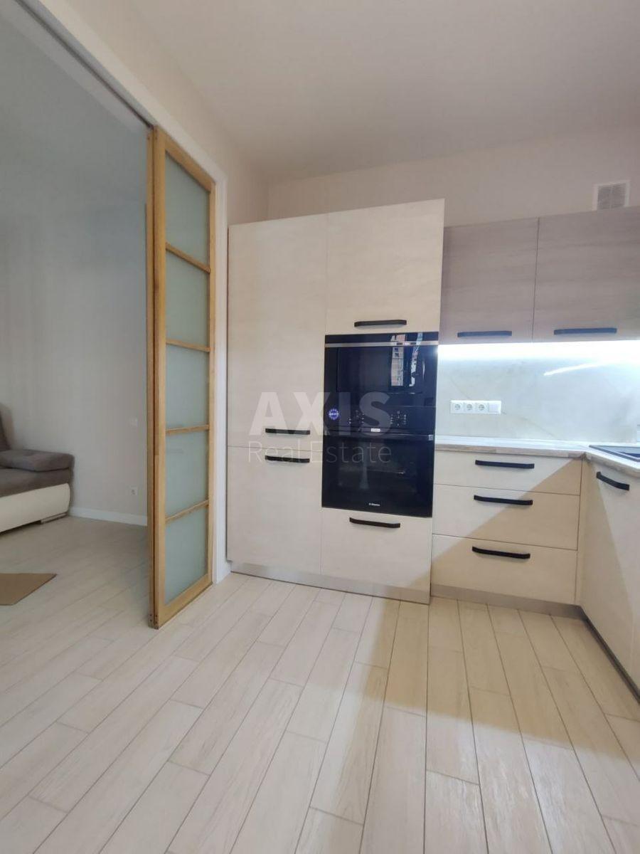 1k apartment vul. Glybochyc'ka 13570812