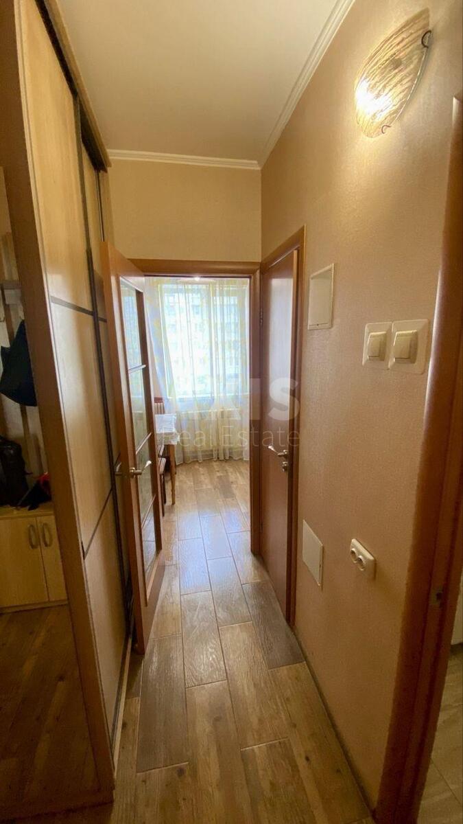 1k apartment vul. Chornobyl's'ka 18571444