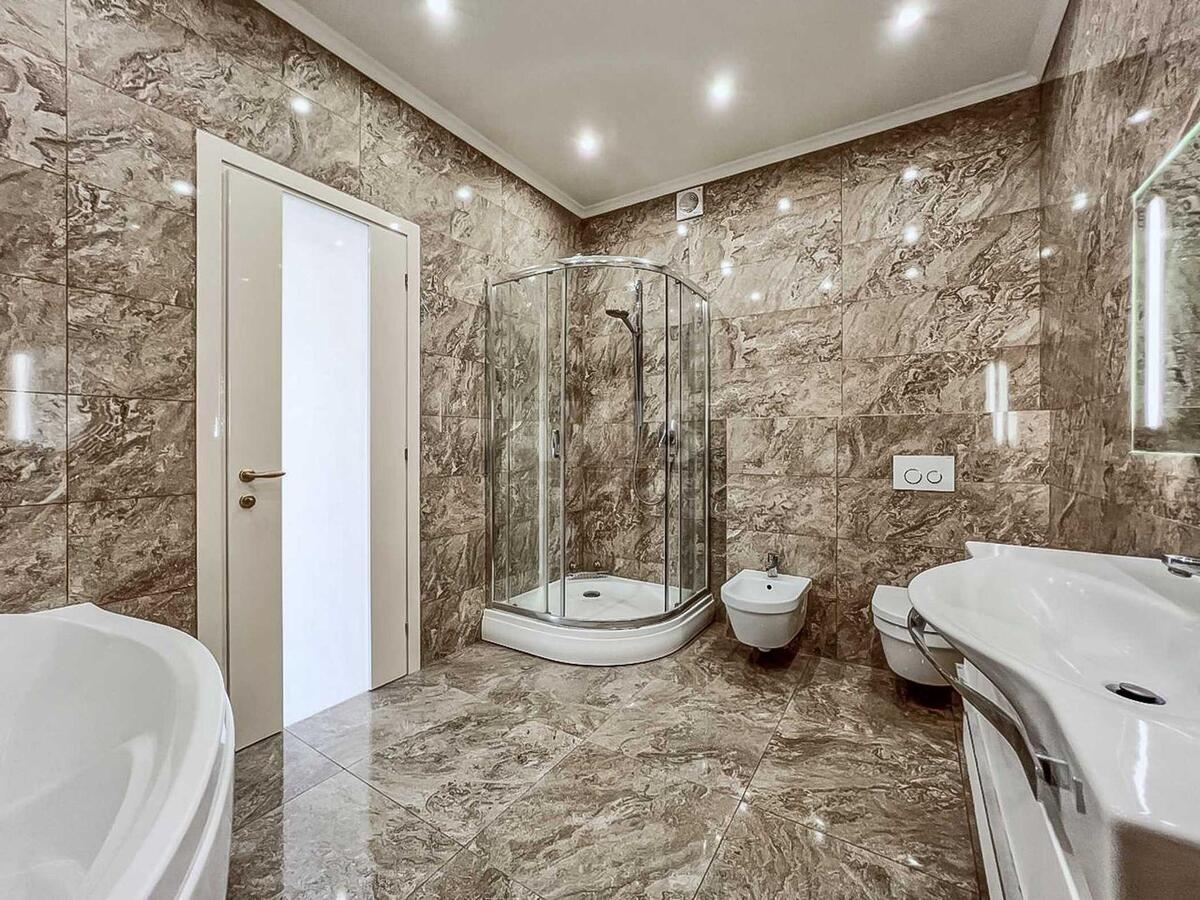 4k apartment uzv. Klovs'kyj 7А5637911