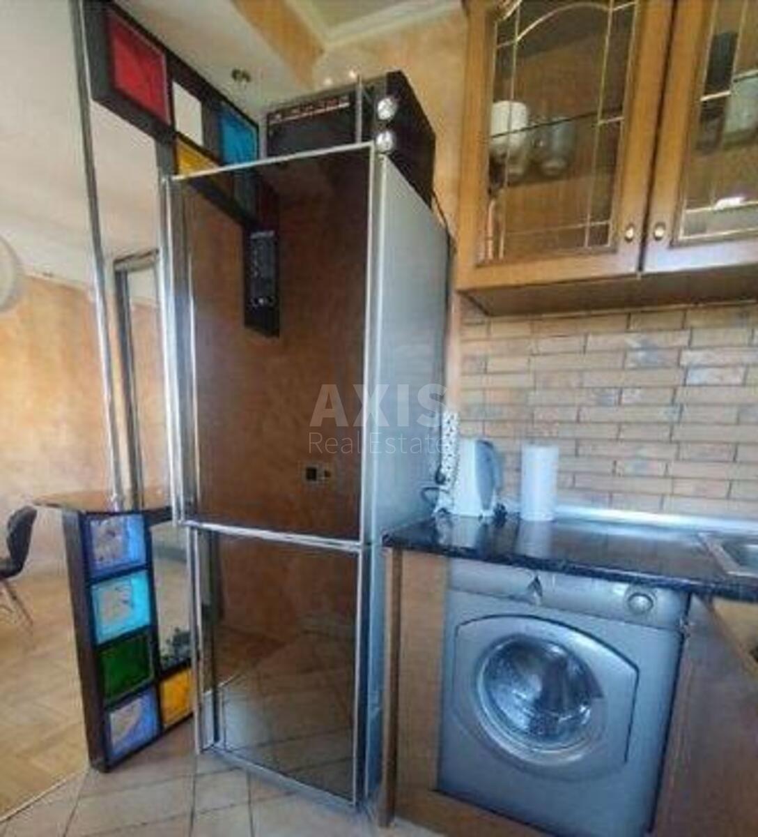 3k apartment vul. Rajevs'kogo Mykoly 11