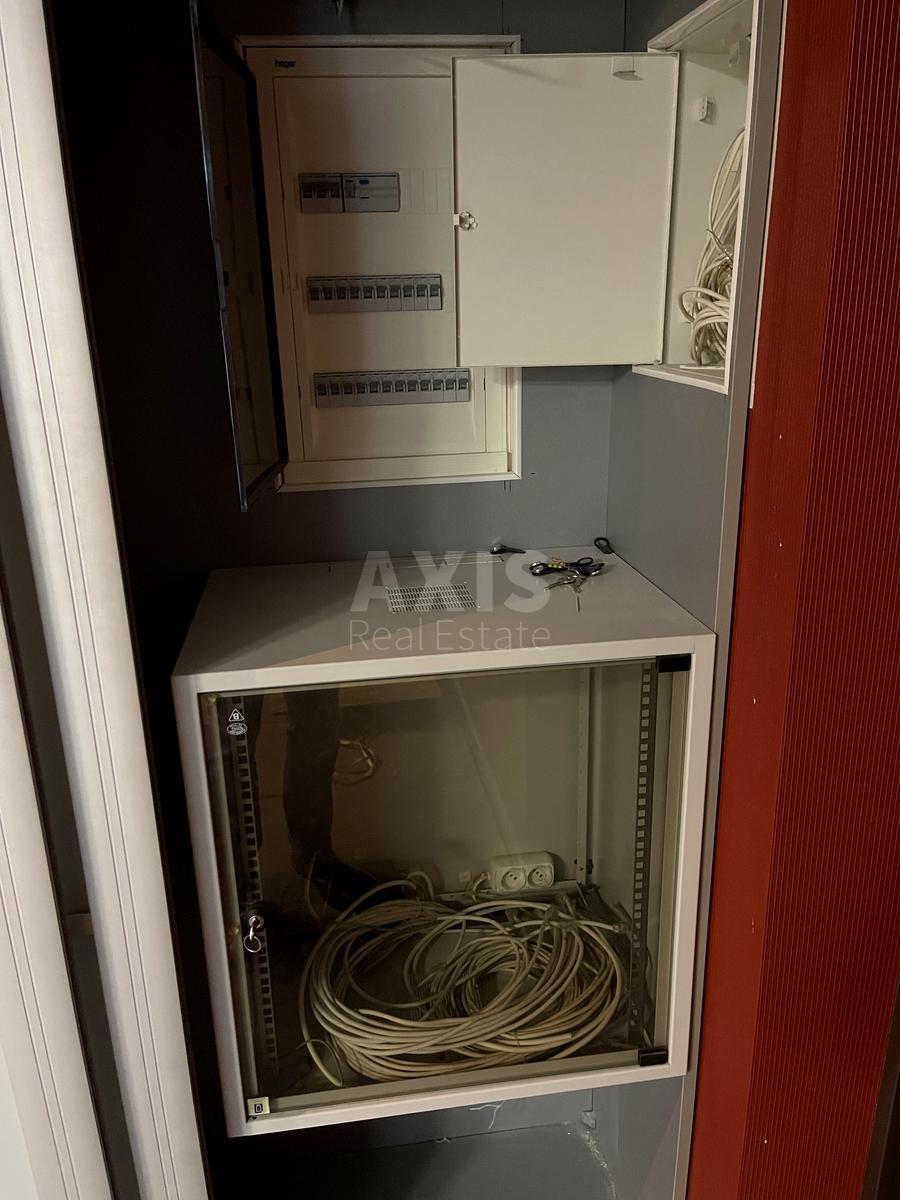 Office vul. Saperno-Slobids'ka 22, 70m26071717