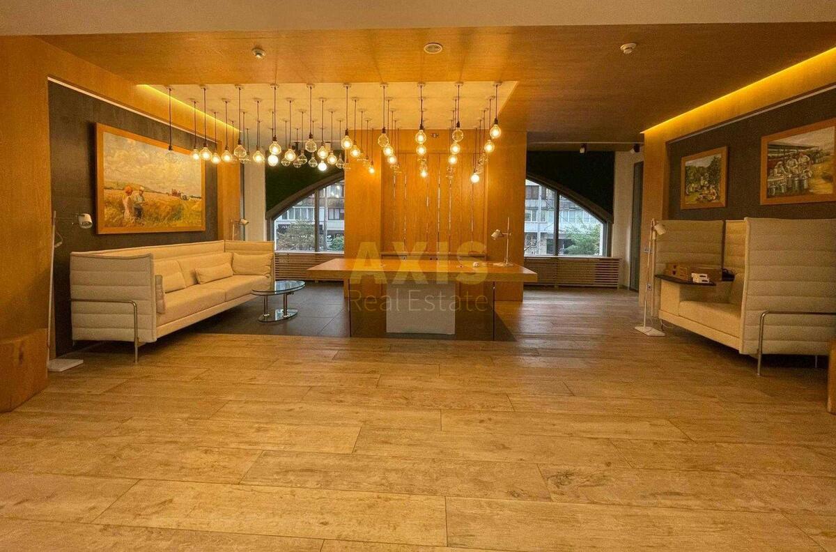 Office vul. Saksagans'kogo 115А, 1000m2608980