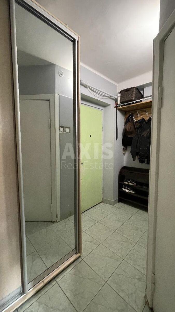 2k apartment nab. Rusanivs'ka 127