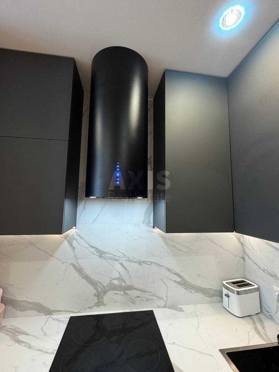 3k apartment vul. Zlatoustivs'ka 274
