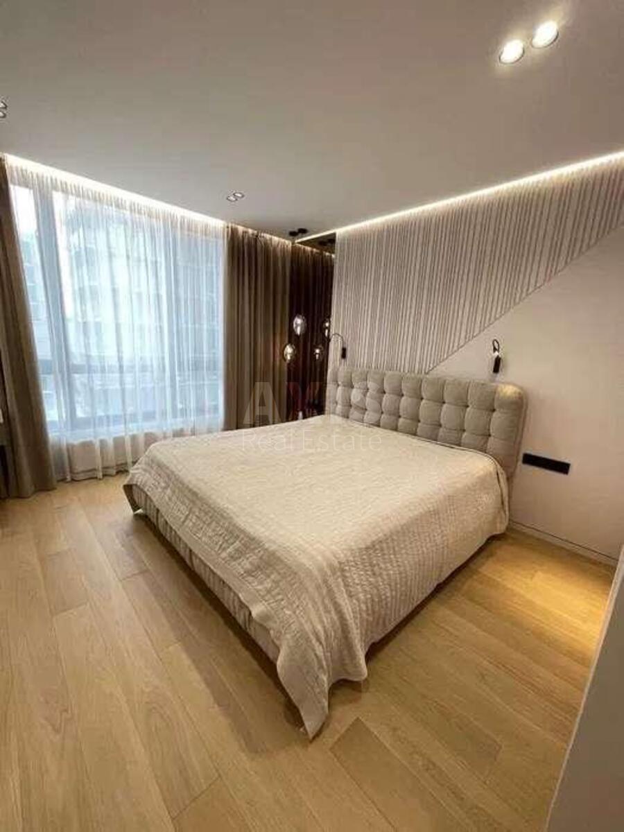 3k apartment vul. Saljutna 2, корп. 94