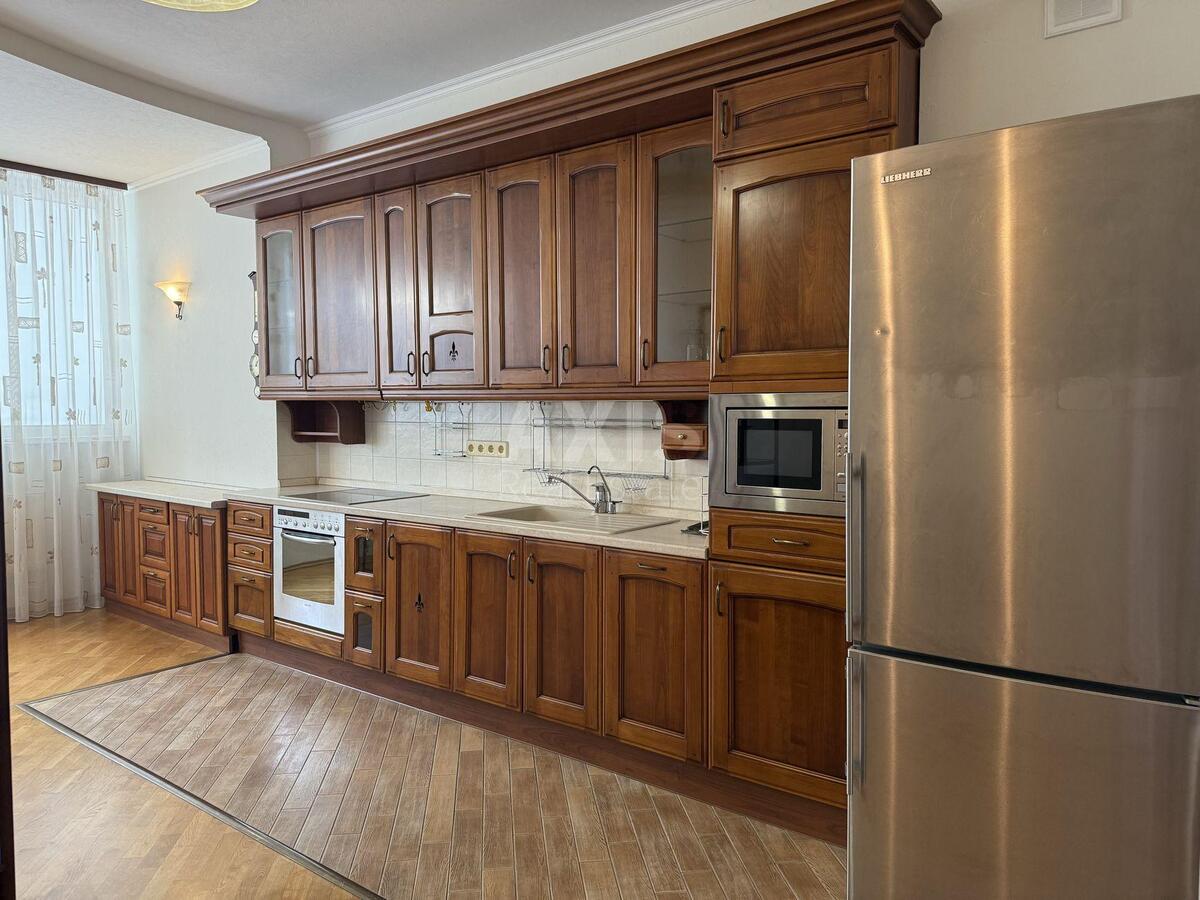 3k apartment vul. Tvers'ka 4572090