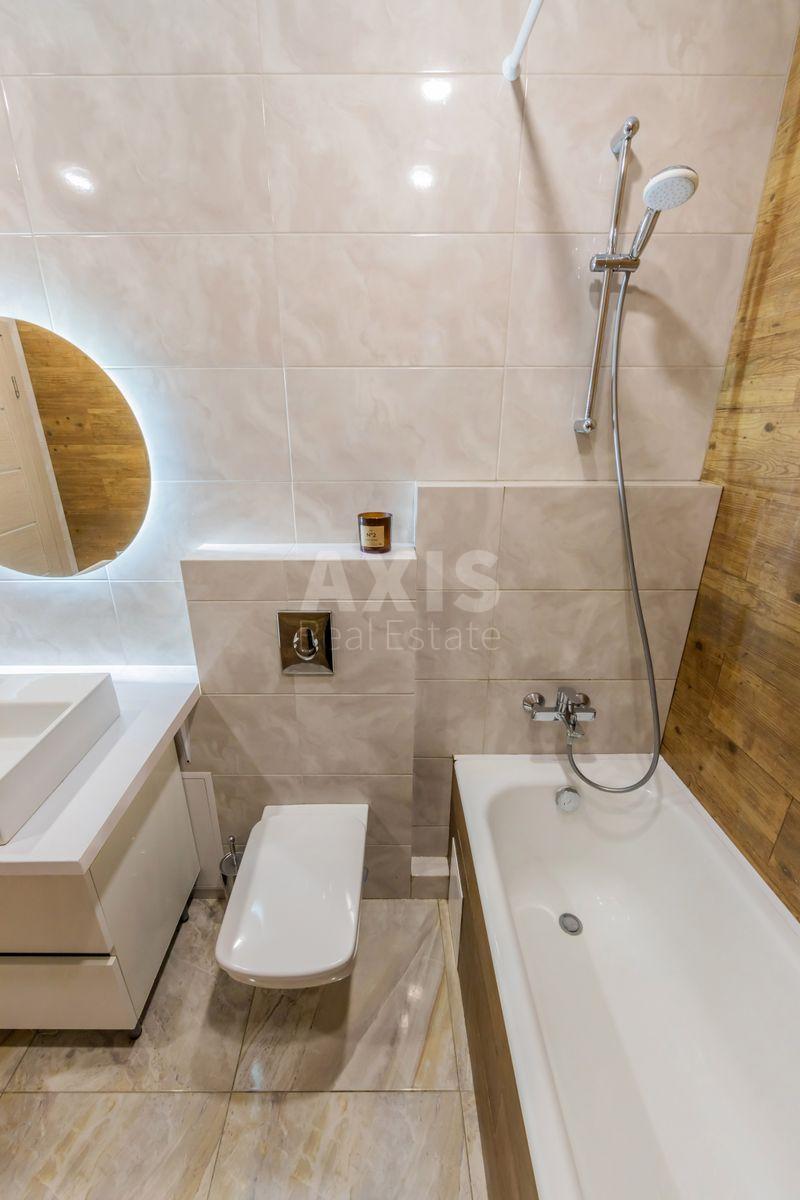 1k apartment vul. Sverstjuka Jevgena 43