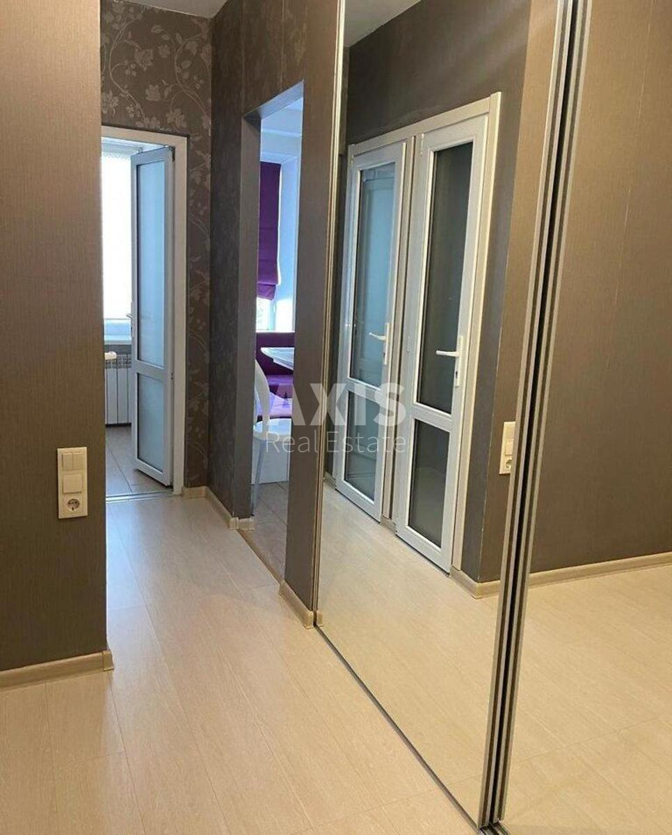 1k apartment bul. Lesi Ukrai'nky 24406757