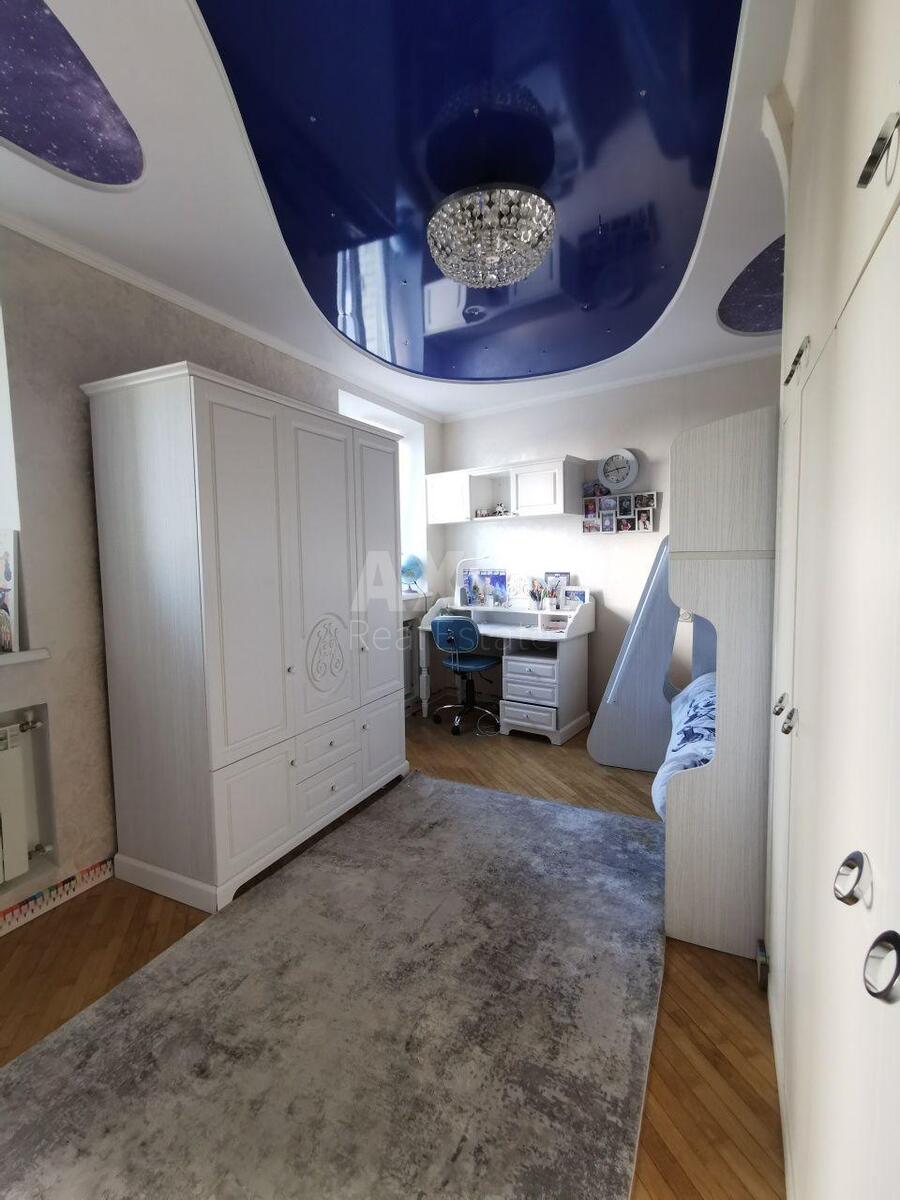 3k apartment vul. Avtozavods'ka 993