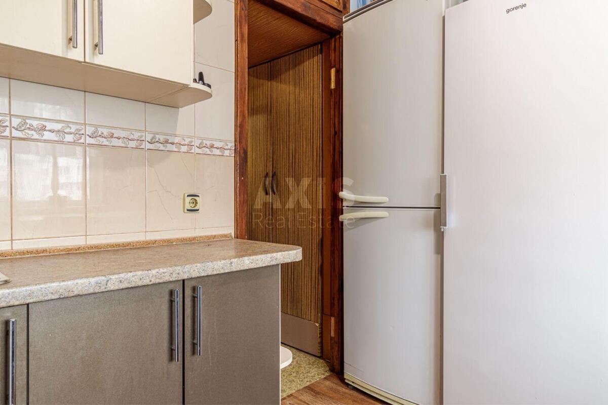 3к квартира ул. Ахматовой Анны 16В580061