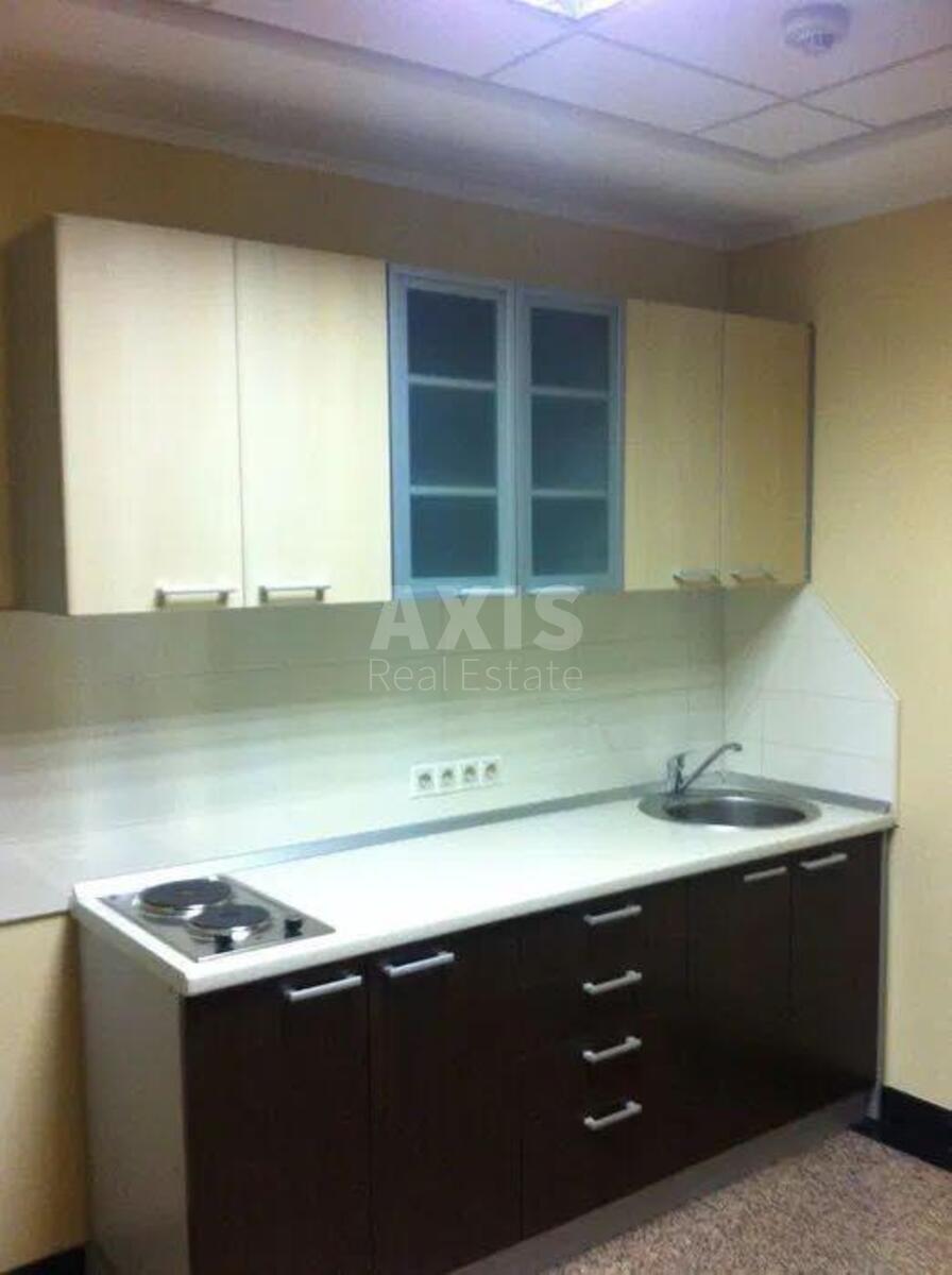 Office vul. Instytuts'ka 18А, 151m22