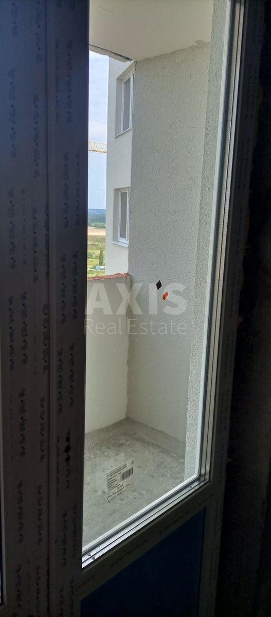 1k apartment vul. Myloslavs'ka 180