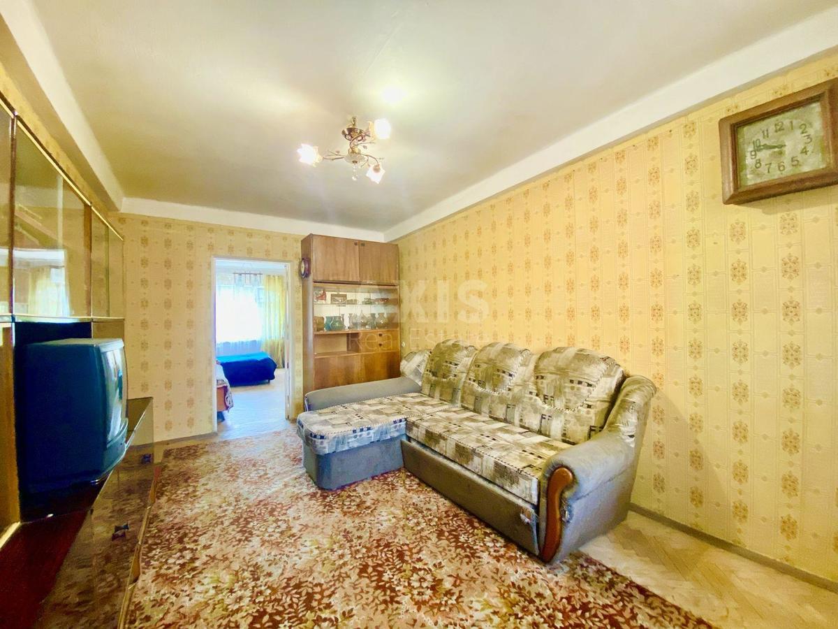 2k apartment vul. Chervonopil's'ka 6/262